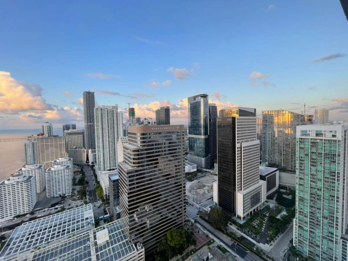 Miami Icon - Best View